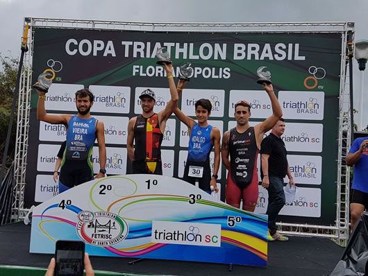 ELITE DO TRIATHLON BRASILEIRO EM SANTA CATARINA