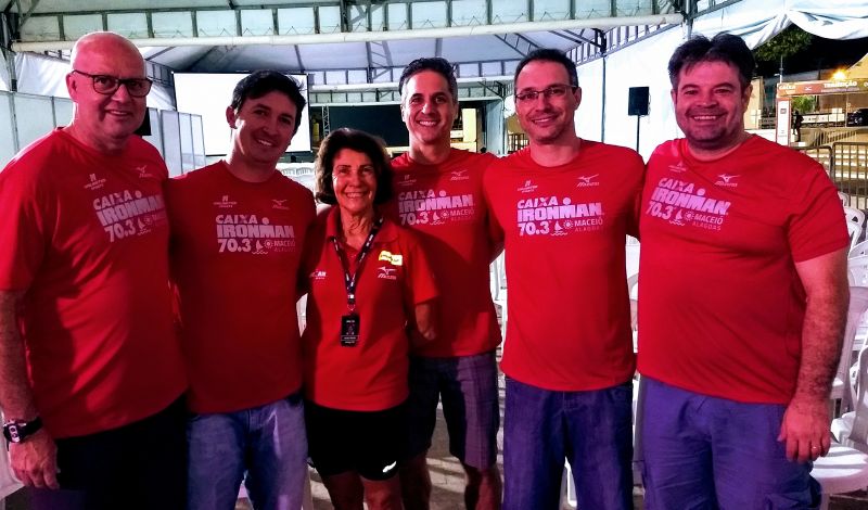 Catarinenses na equipe técnica Triathlon 70.3 em Maceió